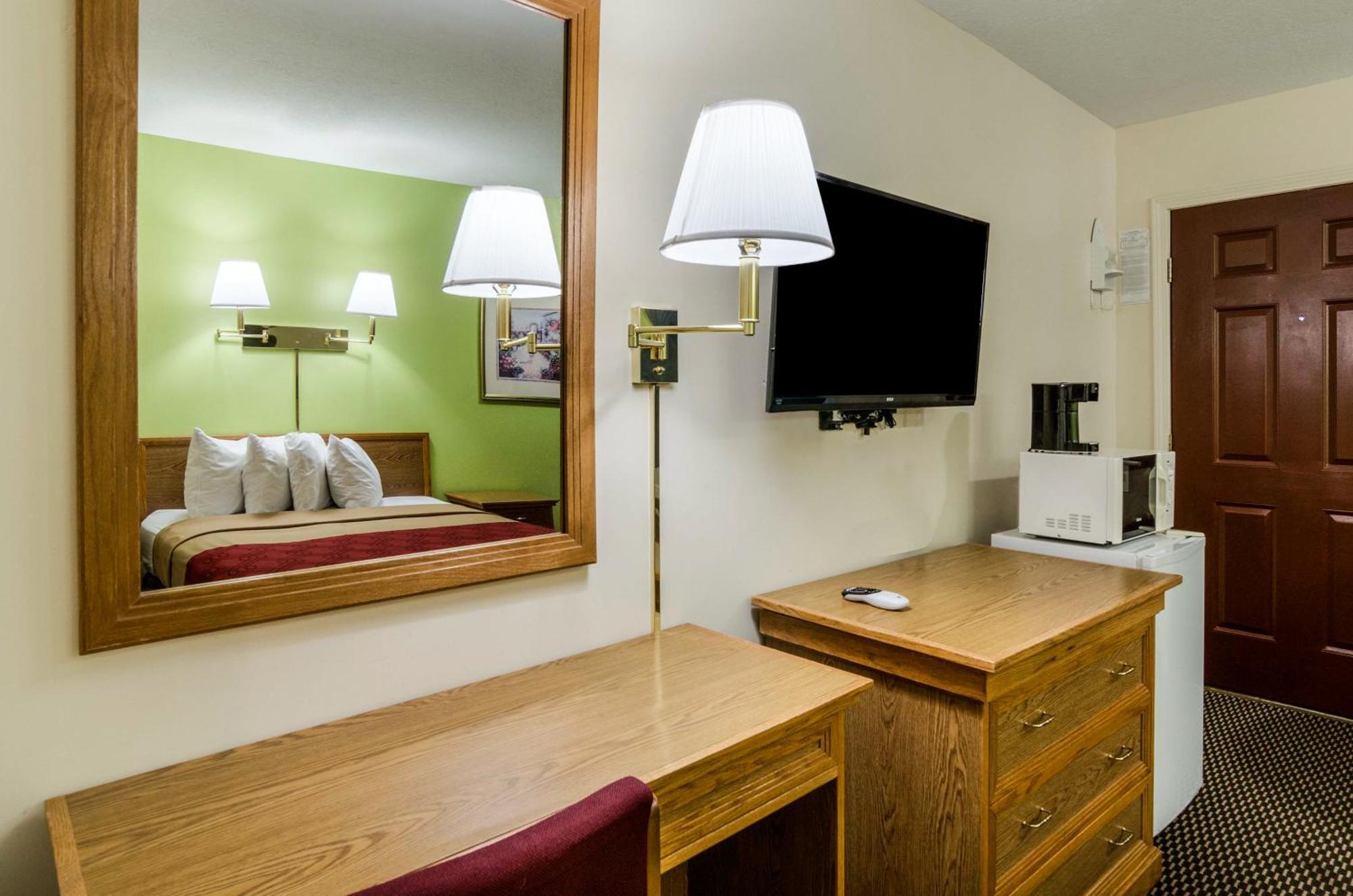 Econo Lodge University Lawrence Kültér fotó