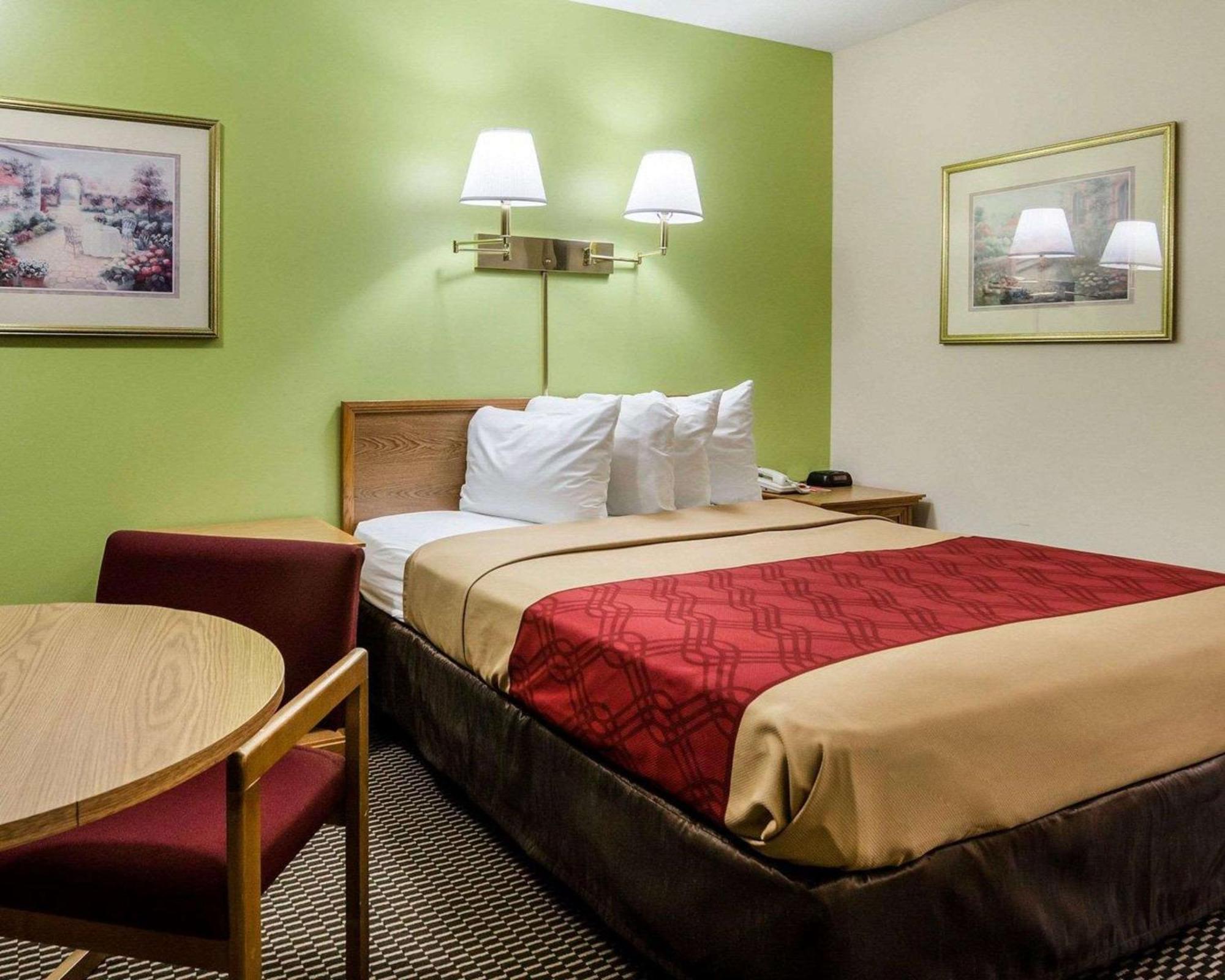 Econo Lodge University Lawrence Kültér fotó